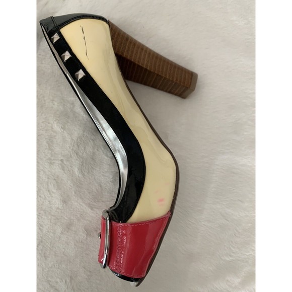 NAUGHTY MONKEY WHITE PATENT LEATHER PEEP TOE SPECTATOR PUMPS BUCKLE DETAIL 6.5 - Picture 7 of 8